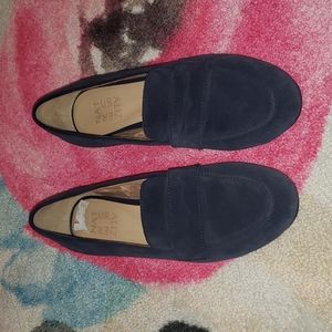 Naturalizer Navy Loafers Size 7